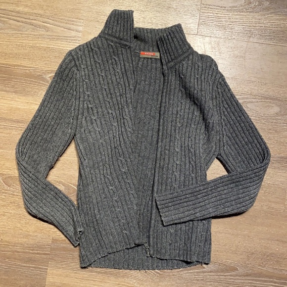 Prada Sweaters - Prada Zip-up❤️